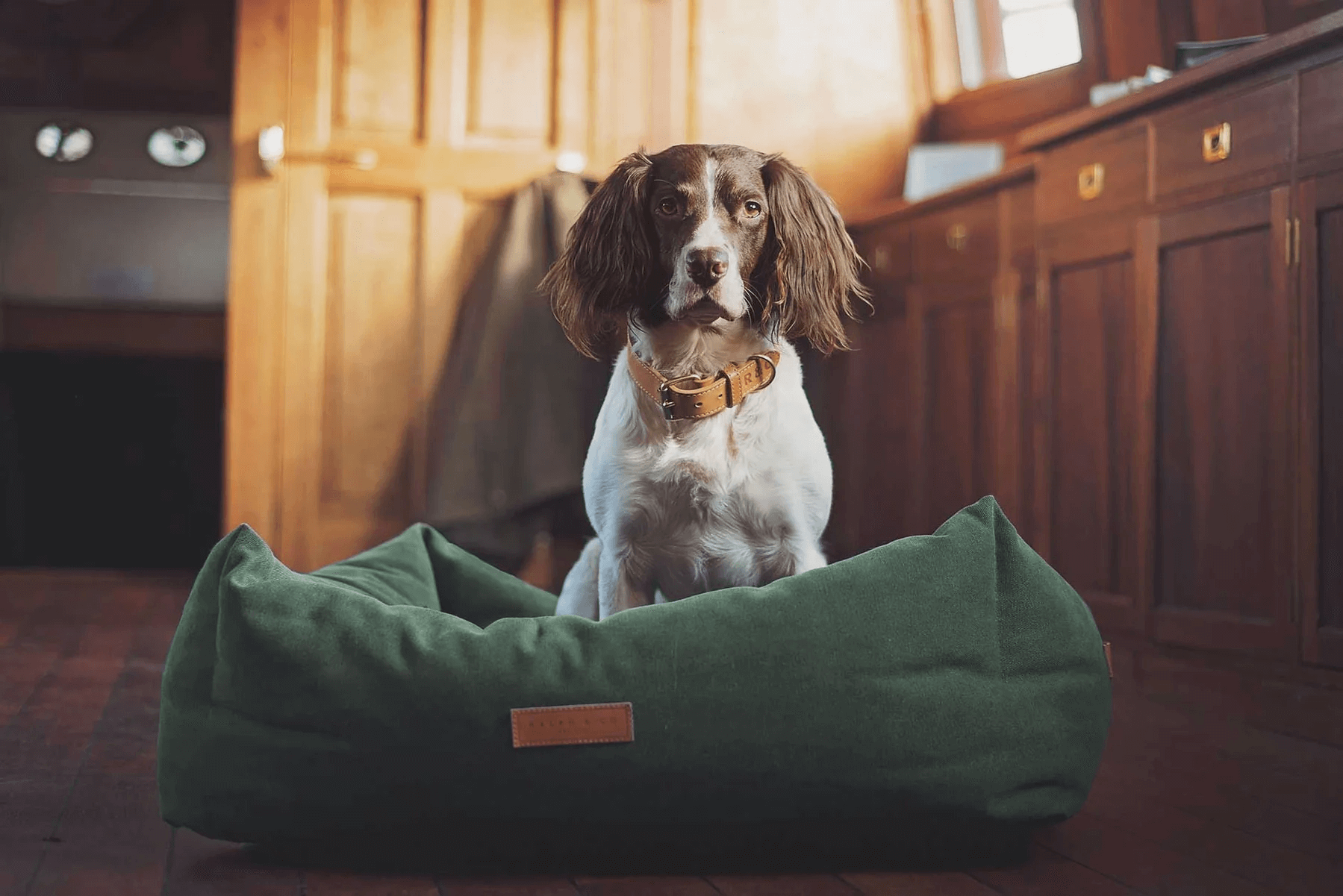“Richmond” Stonewash Nest Dog Bed – by Ralph & Co